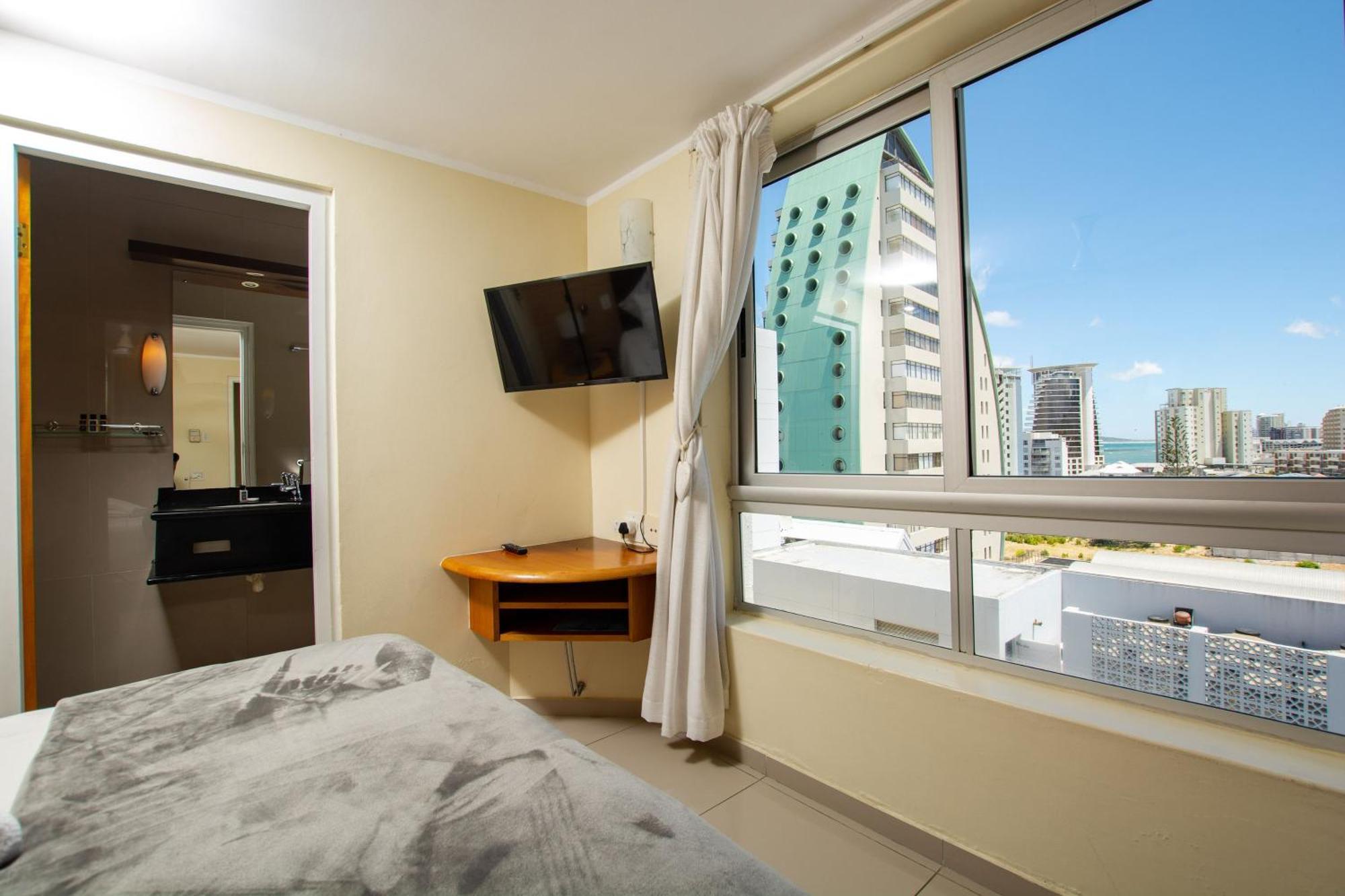 Ocean Breeze Hotel Strand Extérieur photo