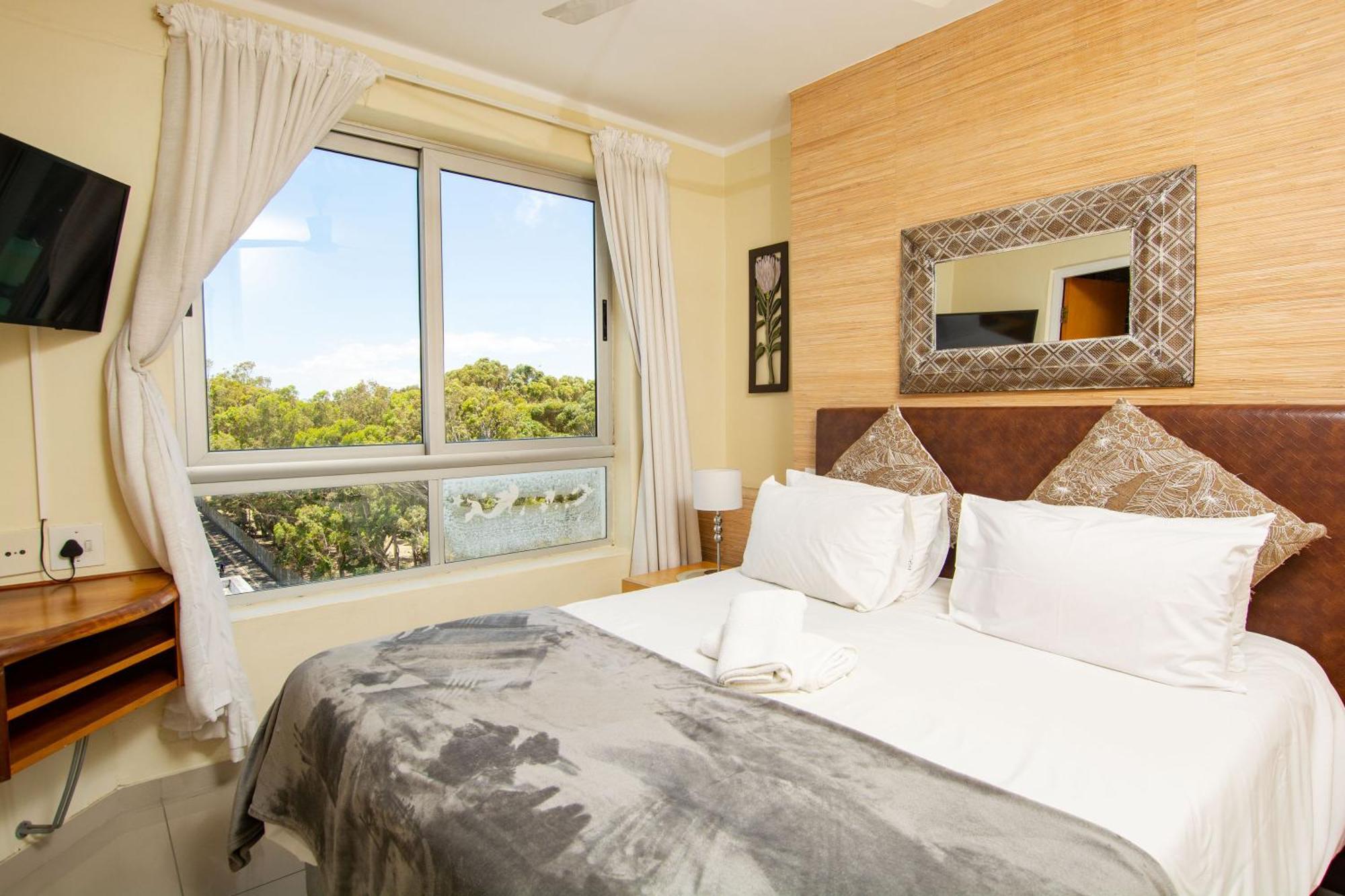 Ocean Breeze Hotel Strand Extérieur photo