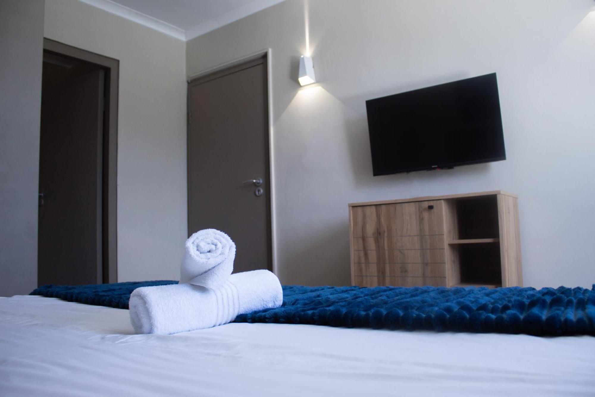 Ocean Breeze Hotel Strand Extérieur photo