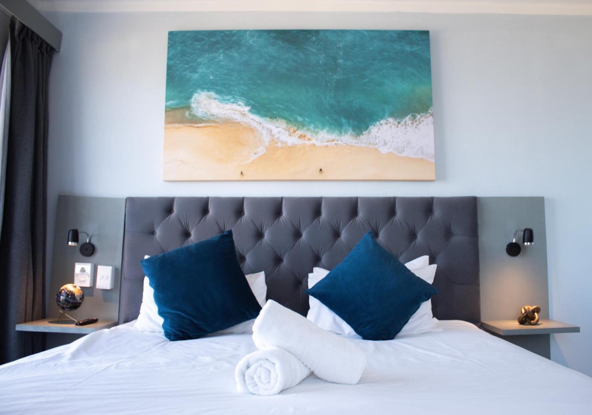 Ocean Breeze Hotel Strand Extérieur photo